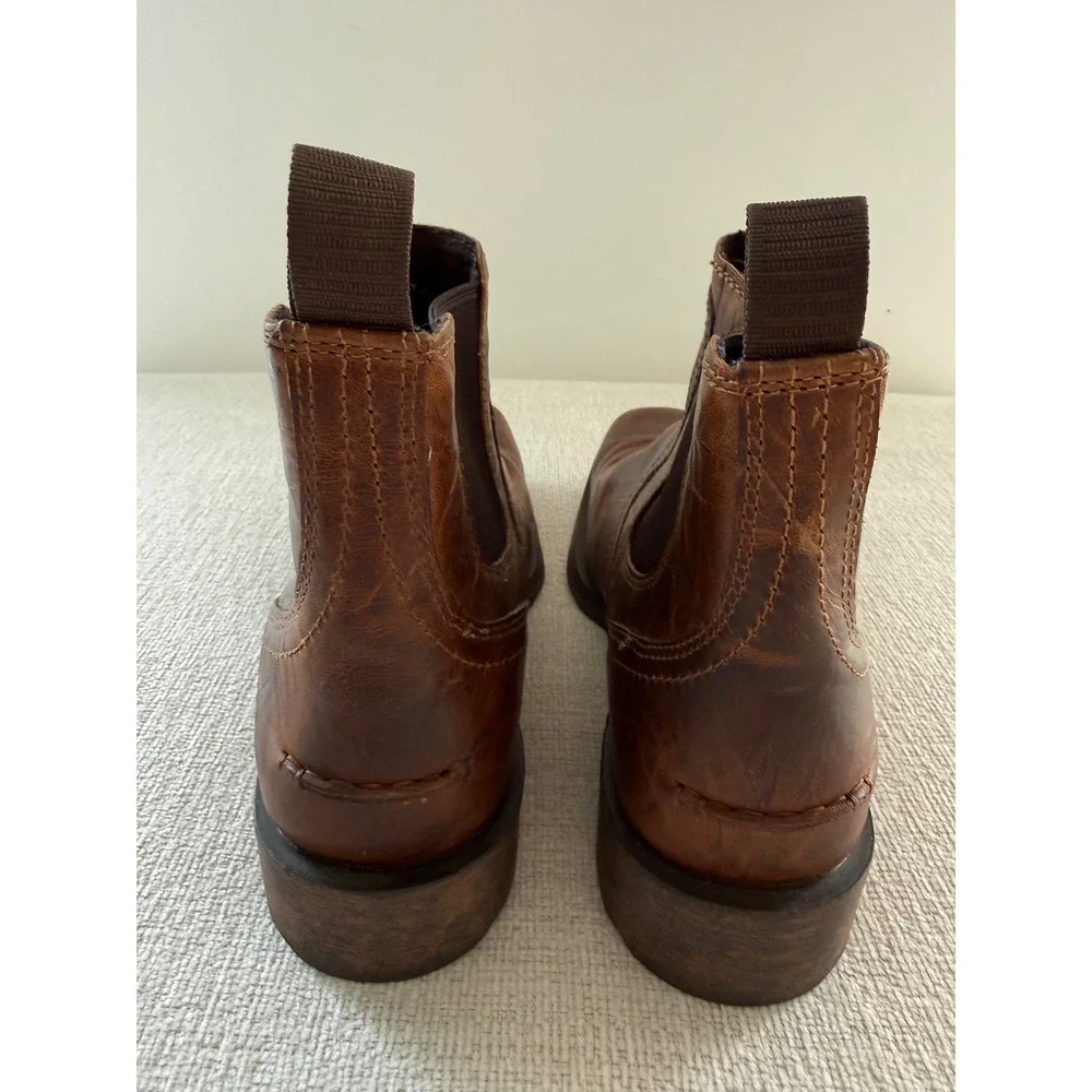 Ariat men midtown